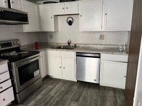 3212 Tapestry Cir in Burtonsville, MD - Building Photo - Building Photo