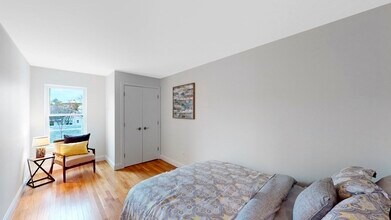 255 Beacon St in Somerville, MA - Foto de edificio - Building Photo