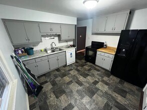 2108 Oaklawn Ave in Waukesha, WI - Building Photo - Building Photo