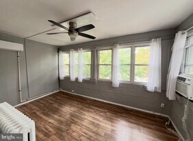 5231 Wissahickon Ave in Philadelphia, PA - Building Photo