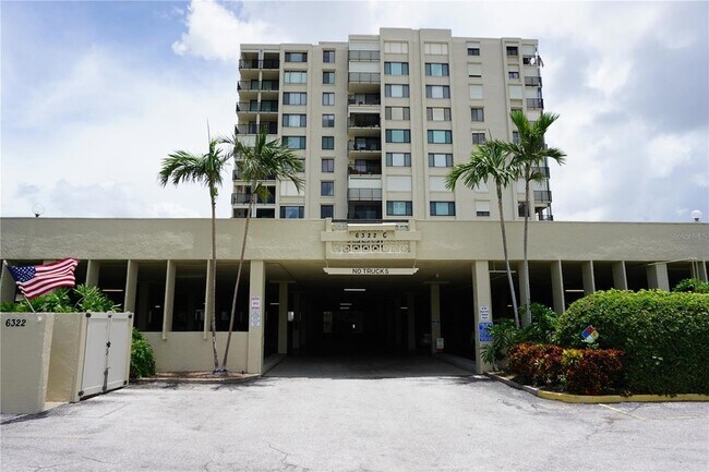 6322 Palma Del Mar Blvd S, Unit 1205 in St. Petersburg, FL - Foto de edificio - Building Photo