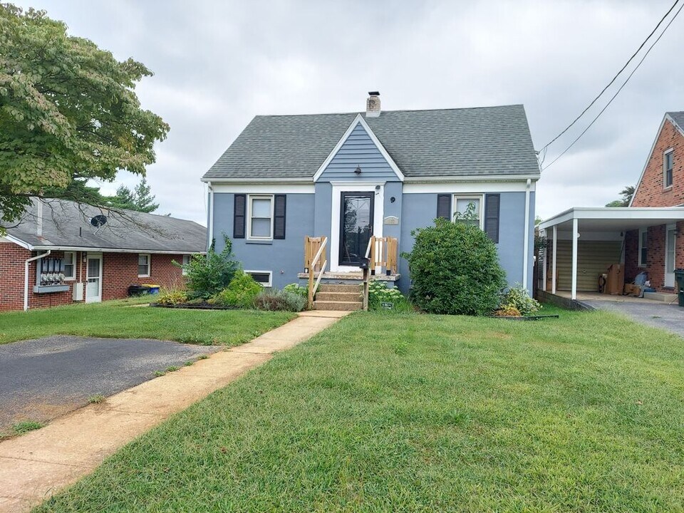 102 N Williams St in York, PA - Building Photo