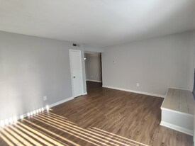 600 Reusens Rd in Lynchburg, VA - Building Photo