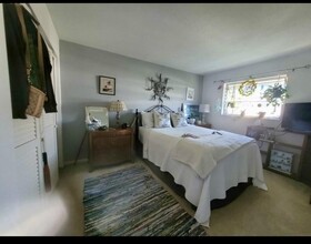813 Hummingbird Way in North Palm Beach, FL - Building Photo - Building Photo