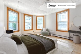 Room in Shared 5 bed/1 bath home in Boston, MA - Building Photo