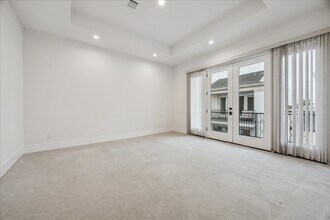 1659 Bingle Rd in Houston, TX - Building Photo - Building Photo