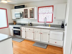 3180 Armada Dr in Ventura, CA - Building Photo - Building Photo
