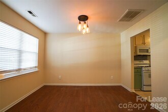 214 Howe St in Belmont, NC - Building Photo - Building Photo