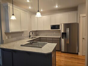 687 W Jefferson Ave in Sisters, OR - Building Photo - Building Photo