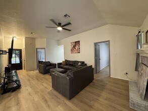 806 James Loop in Killeen, TX - Building Photo - Building Photo