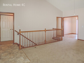 7402 Hedge Ln Terrace in Shawnee, KS - Building Photo - Building Photo