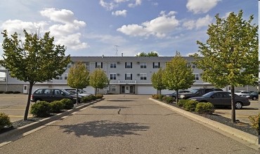 Orchard Court in Sartell, MN - Building Photo - Building Photo