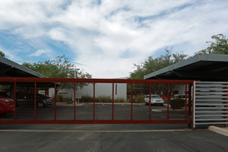 Silverado Flats in Tucson, AZ - Building Photo - Building Photo