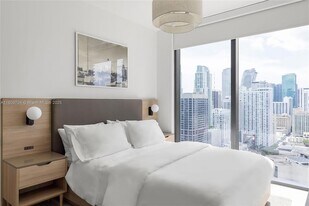 159 NE 6th St, Unit 2716 in Miami, FL - Building Photo