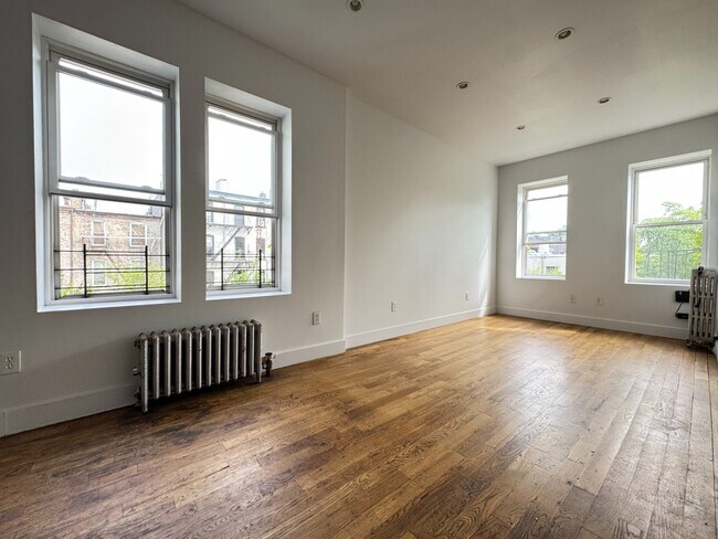 property at 286 19th St
