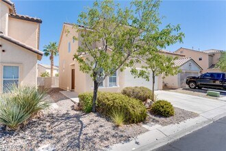 11032 African Sunset St in Henderson, NV - Foto de edificio - Building Photo