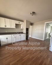 407 Digh St in Gastonia, NC - Building Photo - Building Photo