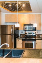 4435 Nobel Dr in San Diego, CA - Building Photo - Building Photo
