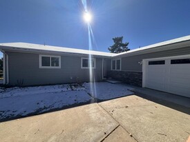 508 Lariat Dr