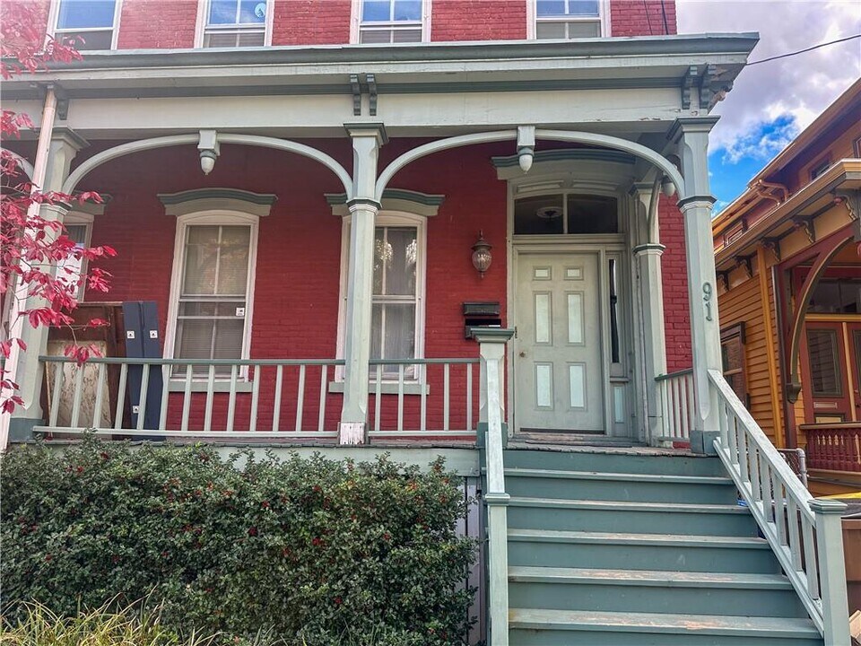 91 Hone St in Kingston, NY - Building Photo