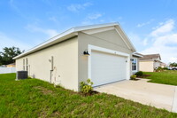 60 Sawfish Ct in Poinciana, FL - Foto de edificio - Building Photo