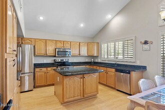 7879 W Kerry Ln in Glendale, AZ - Building Photo - Building Photo