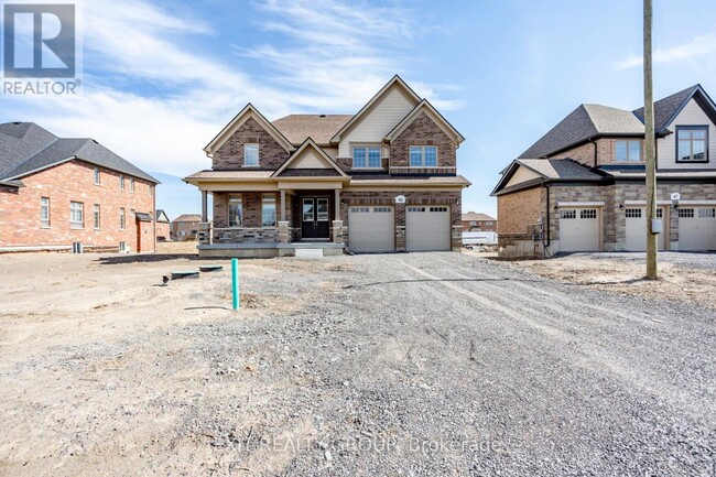 property at 45 E Vis Ter
