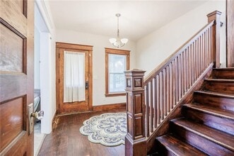 890 S Goodman St in Rochester, NY - Foto de edificio - Building Photo