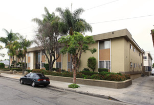 Sunrise Apartments in Hawthorne, CA - Foto de edificio - Building Photo