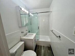 WEST 22 STREET, Unit 3T in New York, NY - Building Photo - Building Photo