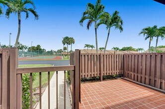 807 Sky Pine Way-Unit -F in Greenacres, FL - Building Photo - Building Photo