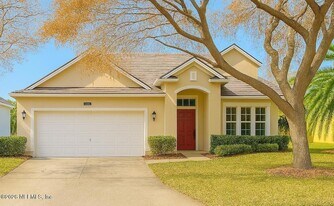 2961 Antigua Dr in Jacksonville Beach, FL - Building Photo