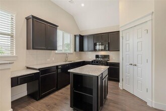 10639 Wills Lp in Austin, TX - Building Photo - Building Photo