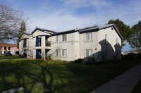 The Vineyard Apartments in Lamont, CA - Building Photo - Building Photo