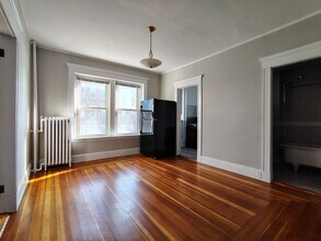 1 Harbor St in Salem, MA - Foto de edificio - Building Photo