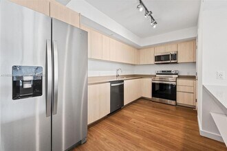1500 Bay Rd, Unit M-1226 in Miami Beach, FL - Building Photo - Building Photo