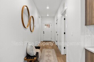 4654 N Maple Grove Rd in Boise, ID - Building Photo - Building Photo