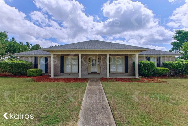 property at 2657 Old Orchard Ln