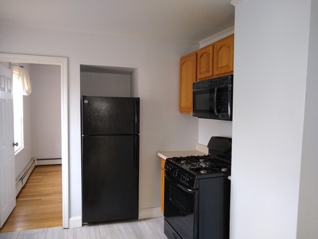 36R Otis St, Unit 2