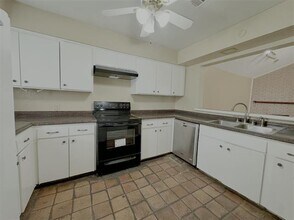 13359 Kit Ln in Dallas, TX - Building Photo - Building Photo