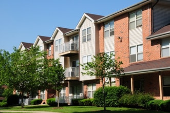 Forest View in Avenel, NJ - Foto de edificio - Building Photo