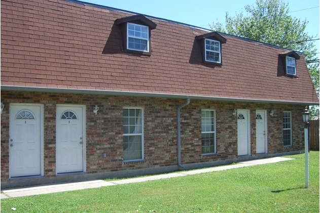 3401 Golden Dr in Chalmette, LA - Building Photo - Building Photo