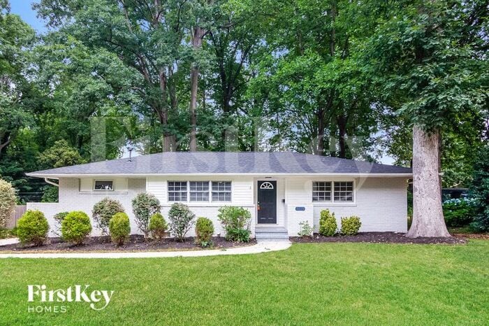 5010 Milford Rd in Charlotte, NC - Building Photo