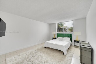1820 N Lauderdale Ave, Unit 3300 in North Lauderdale, FL - Building Photo - Building Photo