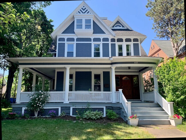 property at 457 Park Ave