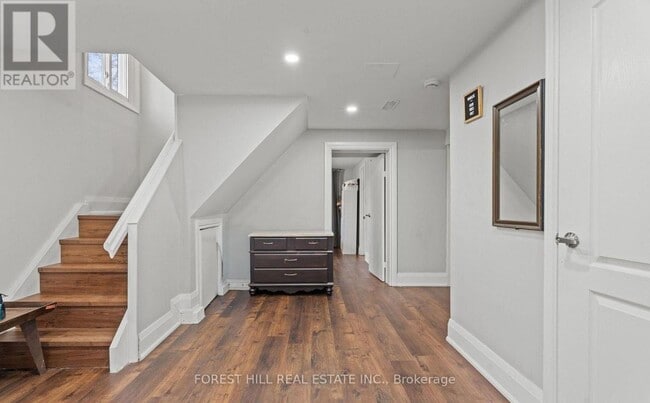 7 Isherwood Ct in Mississauga, ON - Building Photo - Building Photo