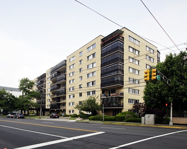 2185 Lemoine Ave Apartments Fort Lee, NJ Apartments For Rent