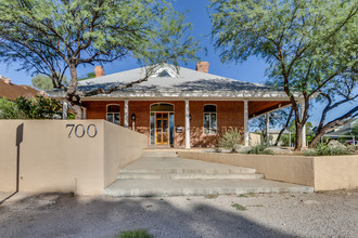 700 N. 7th Ave. in Tucson, AZ - Building Photo - Building Photo