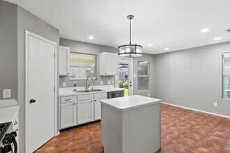 10507 Sutter Glen Ln in Houston, TX - Building Photo - Building Photo