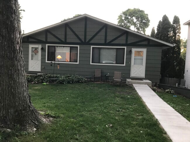 2131 Cedar Ln in Mound, MN - Building Photo - Building Photo